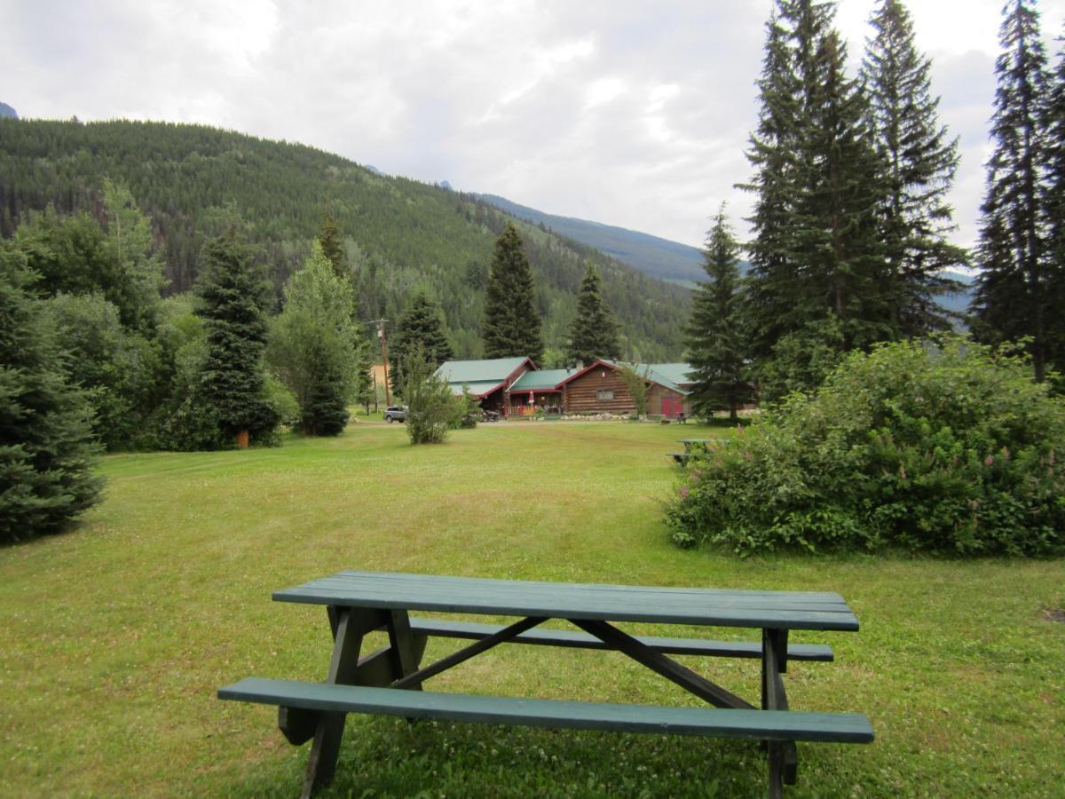 فالماونت Summit River Lodge & Campsites المظهر الخارجي الصورة